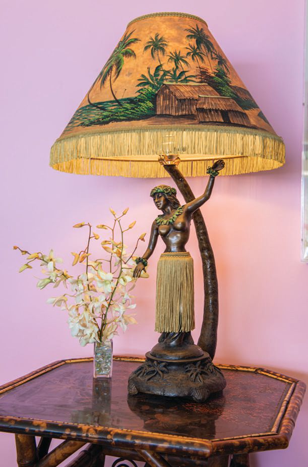 The vintage lamp’s hula dancer can still sway. PHOTO BY JOE D’ALESSANDRO